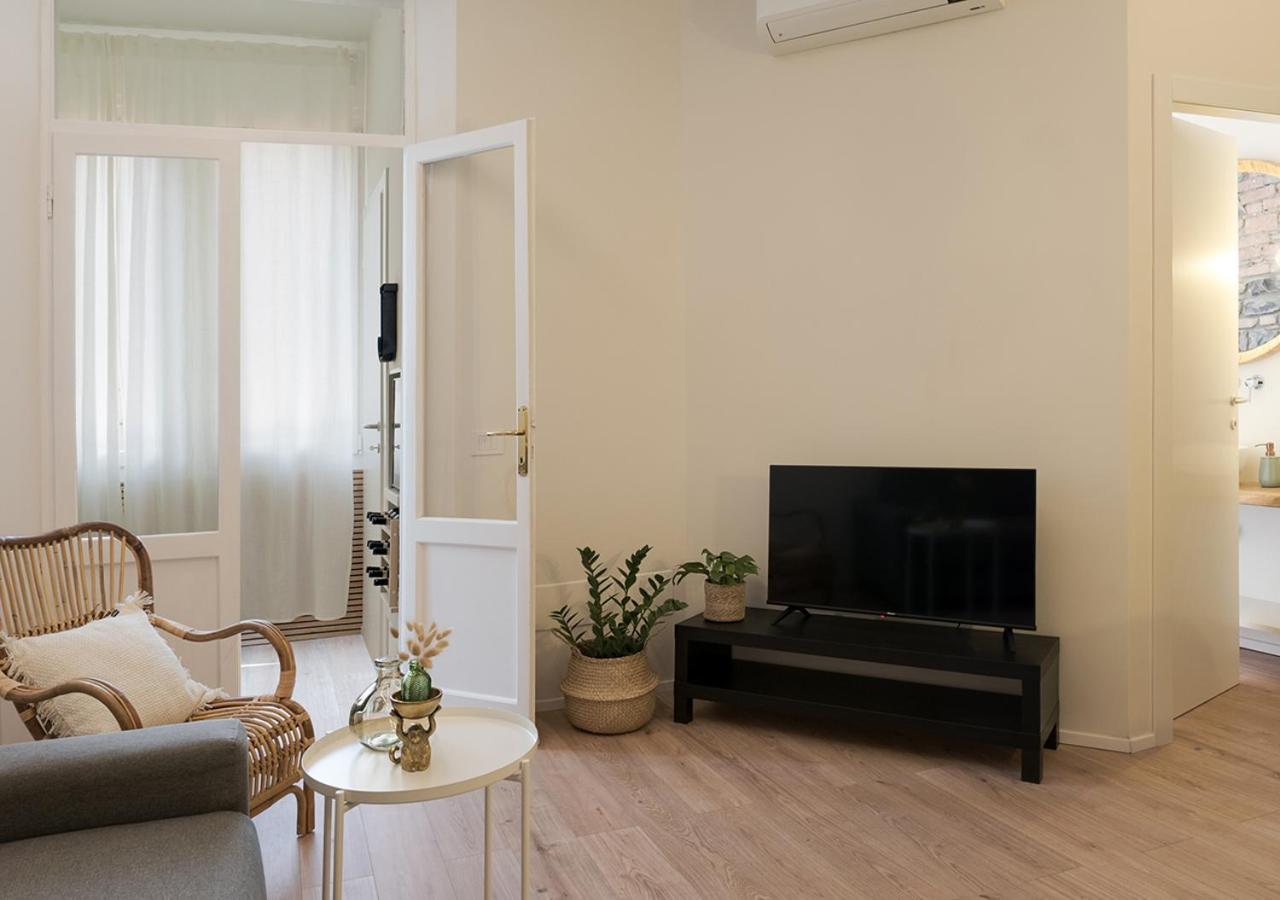 Exclusive Green Apartment - City Center - Como - Near Station Стая снимка